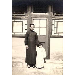 1934 - est Shirley with her PoPo.jpg